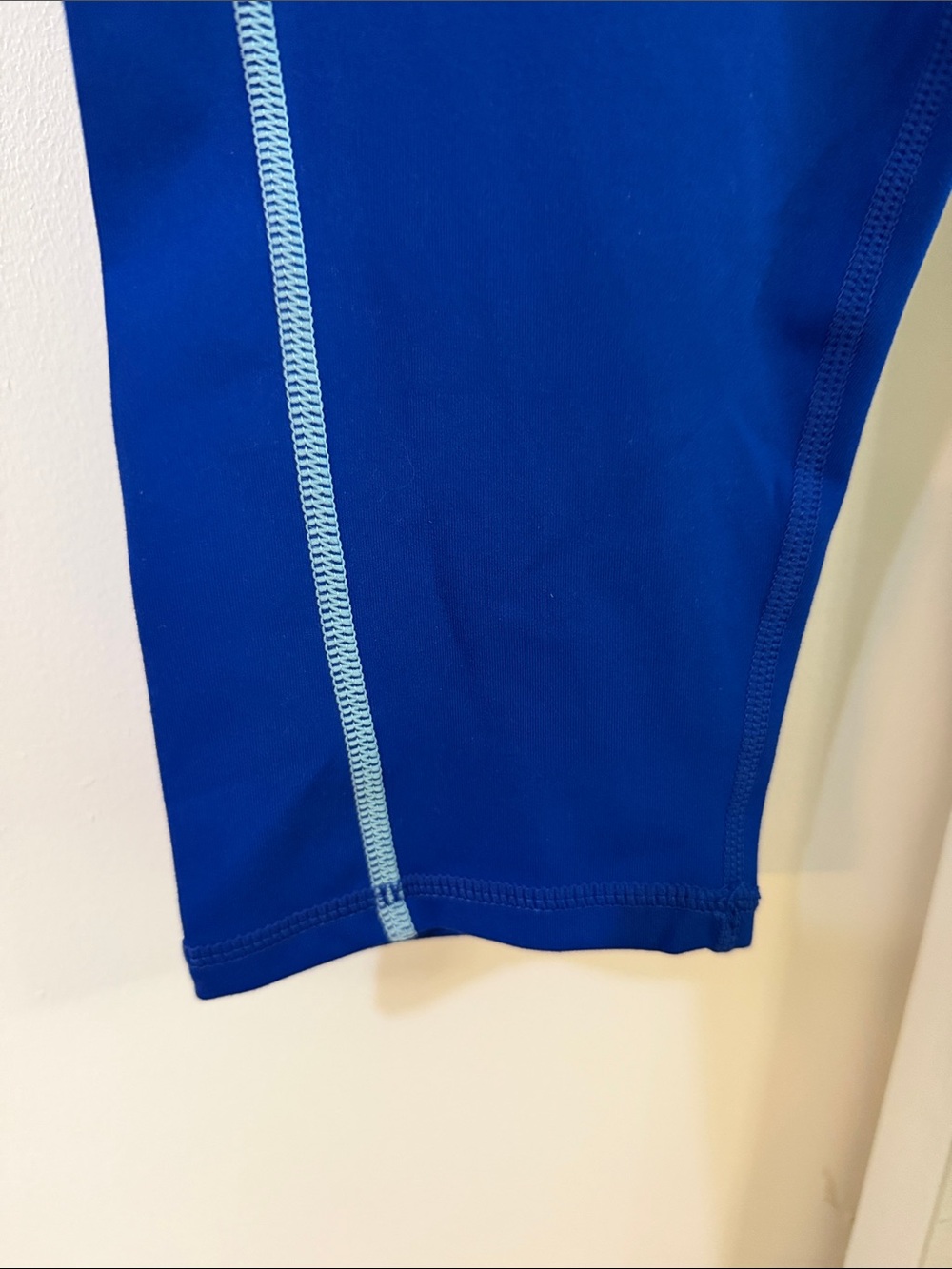 Fabletics Royal Blue Leggings with Light Blue Piping - Picture 3 of 7